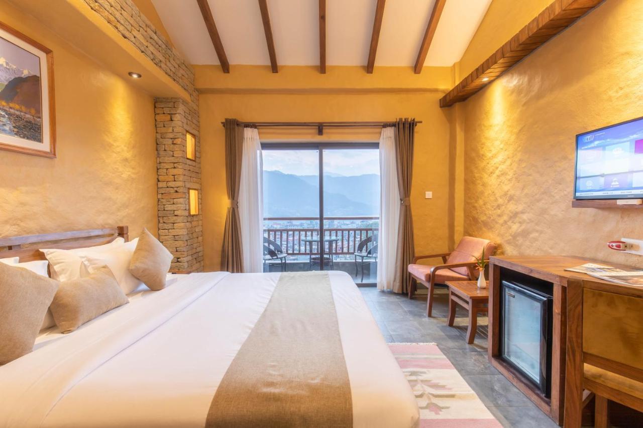 Bar Peepal Resort 포카라 외부 사진 Deluxe room
