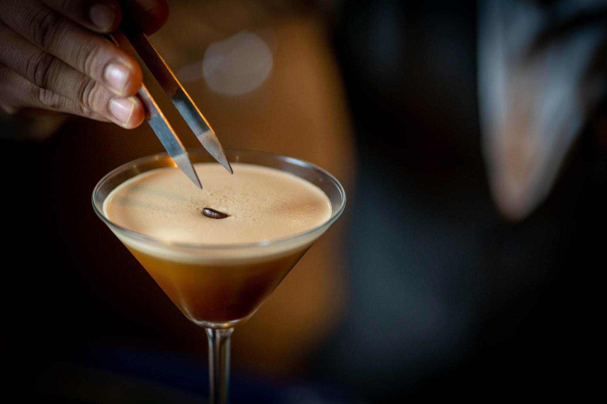 Bar Peepal Resort 포카라 외부 사진 A chocolate martini