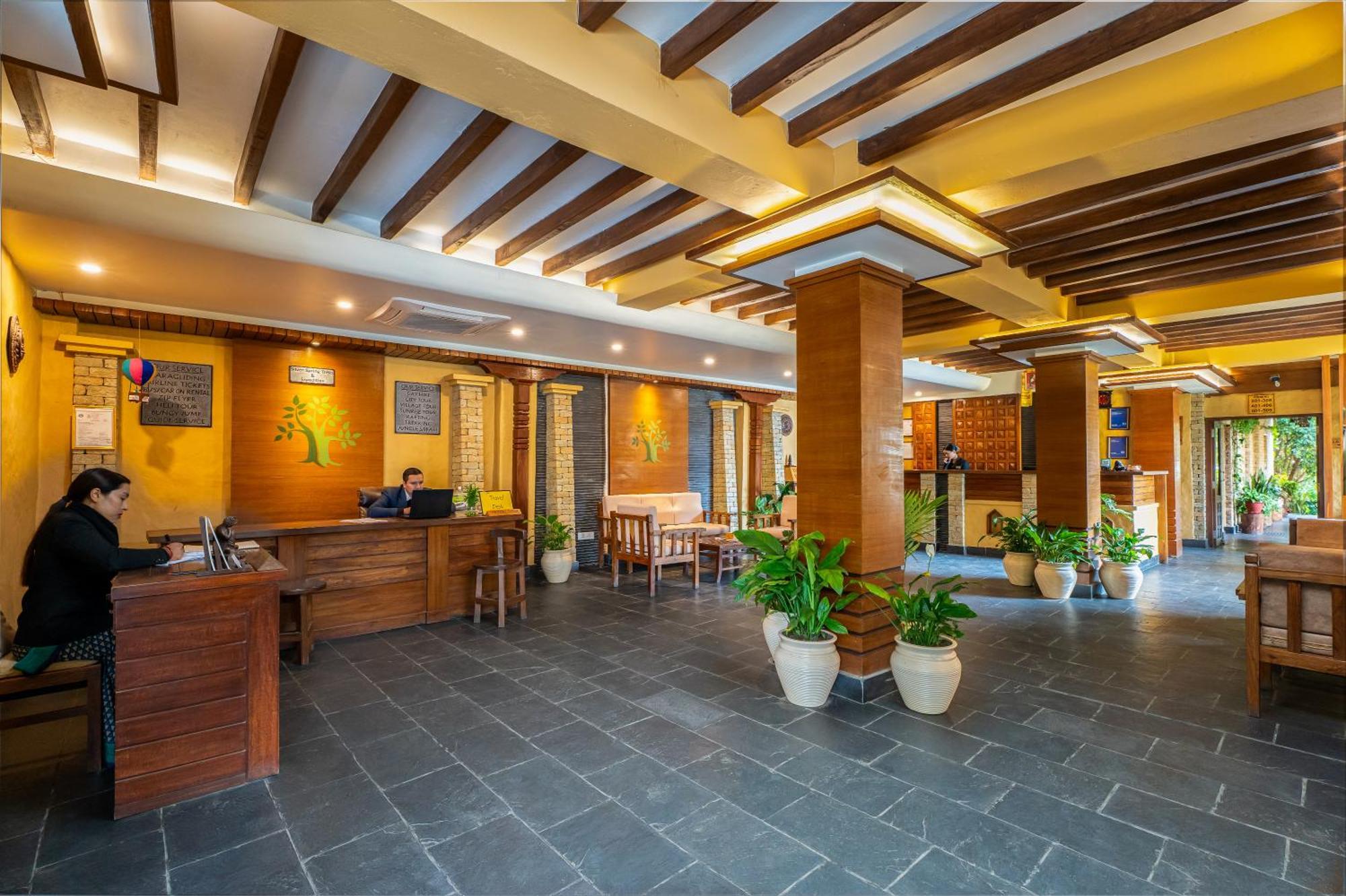 Bar Peepal Resort 포카라 외부 사진 Lobby