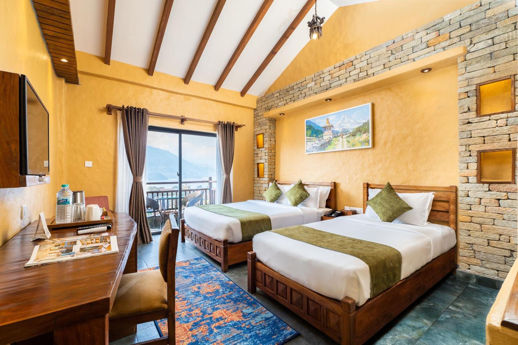 Bar Peepal Resort 포카라 외부 사진 Deluxe Room